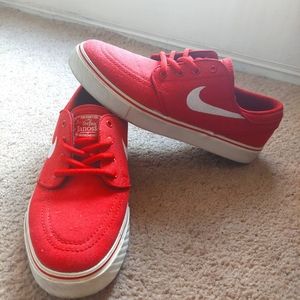 NIKE SB Janoski red & white skate shoes